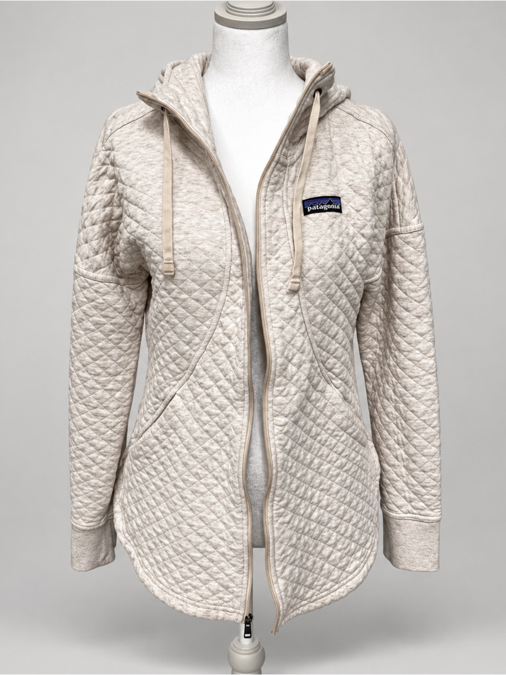 Patagonia Organic Cotton Quilt Hoodie Jacket Cream Women’s Small 25315